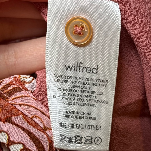 Aritzia Wilfred - Floral Eden Pink Long Sleeve V-Neck Bohemian Blouse in Size M - Picture 13 of 14